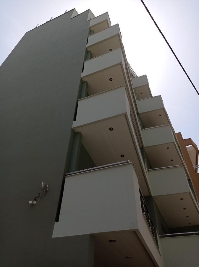 Elaea Boutique Apartments Пирей Экстерьер фото